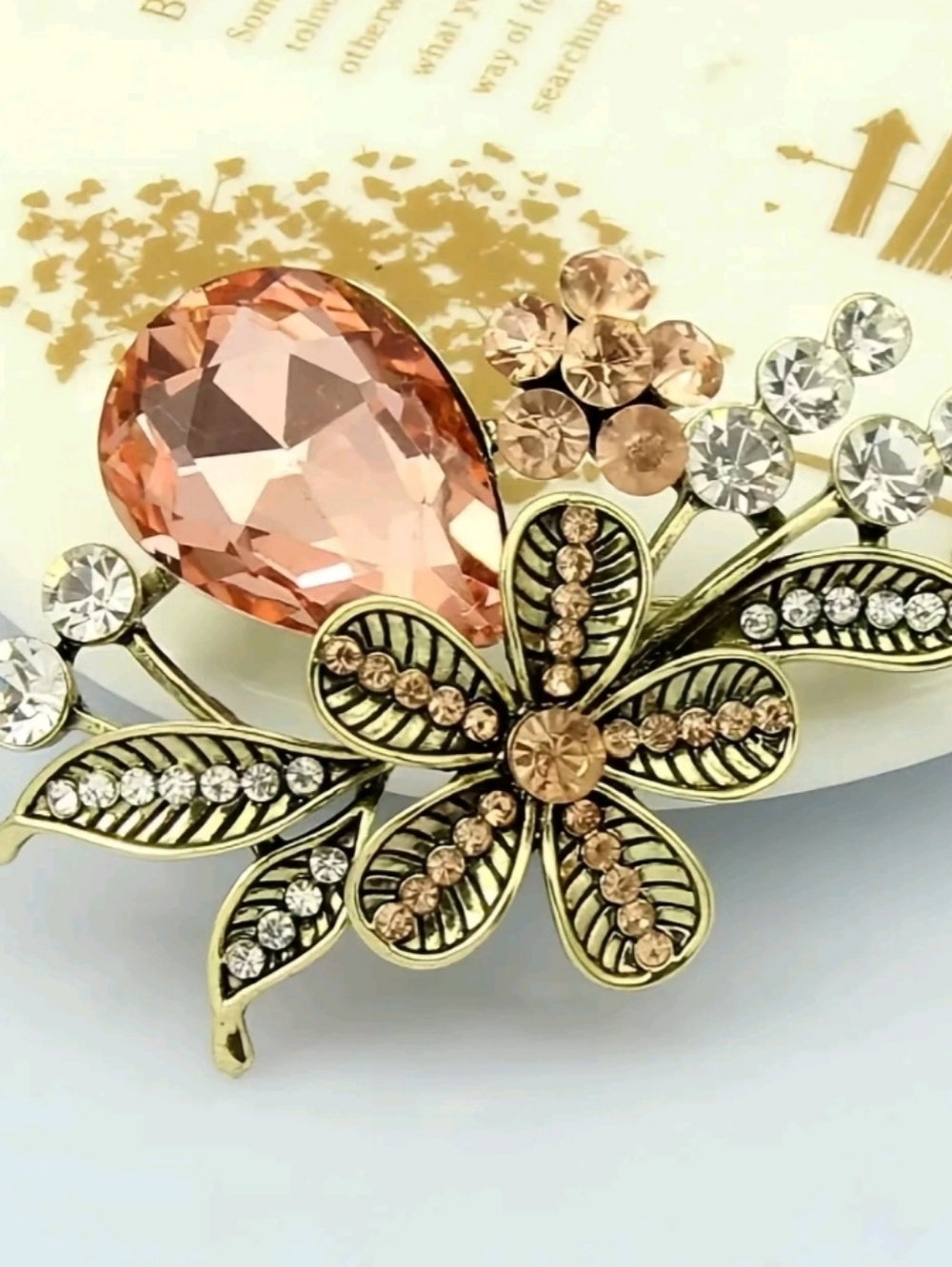 Vintage-Inspired Pink Crystal Floral Brooch - Picture 2 of 6